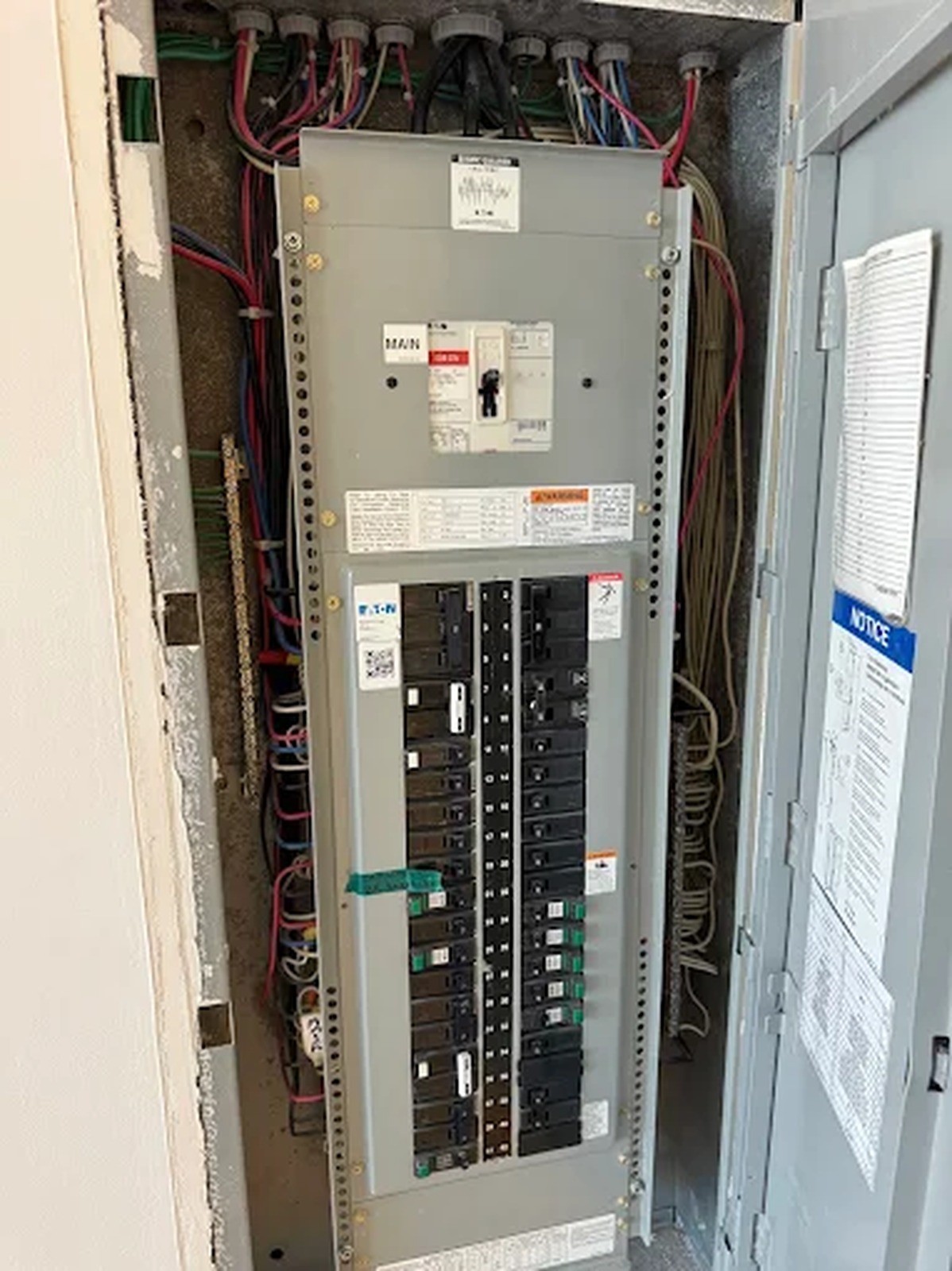 New Eaton main breaker panel installed and wired in an apartment